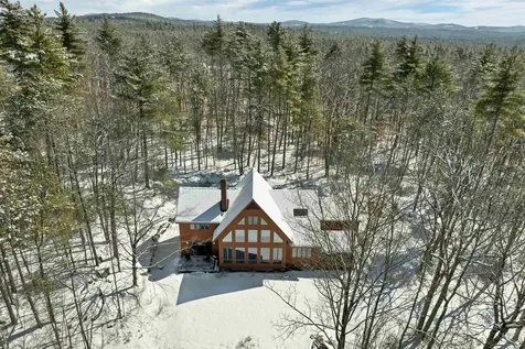 37 O'connor Lane Albany NH 03818