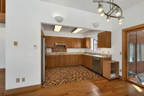 37 O'connor Lane Albany NH 03818