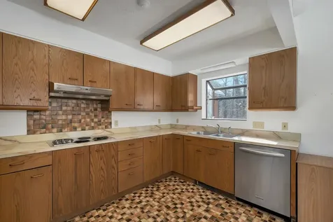 37 O'connor Lane Albany NH 03818