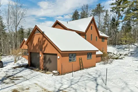 37 O'connor Lane Albany NH 03818