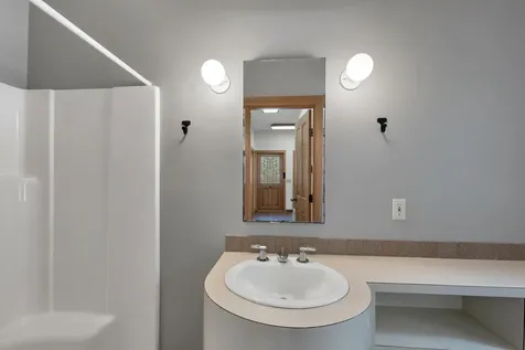 37 O'connor Lane Albany NH 03818
