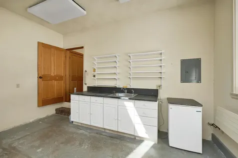 37 O'connor Lane Albany NH 03818