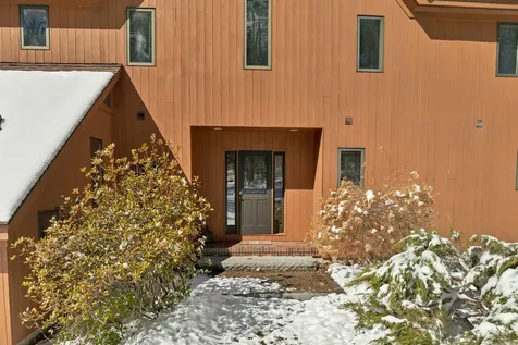 37 O'connor Lane Albany NH 03818