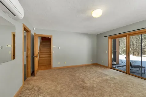 37 O'connor Lane Albany NH 03818