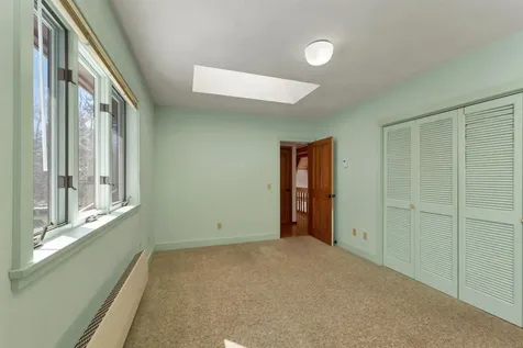37 O'connor Lane Albany NH 03818