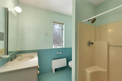 37 O'connor Lane Albany NH 03818