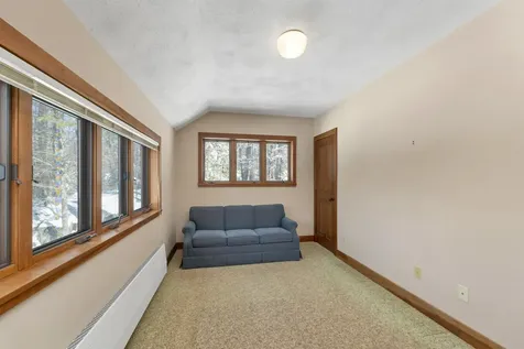 37 O'connor Lane Albany NH 03818