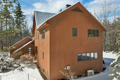 37 O'connor Lane Albany NH 03818