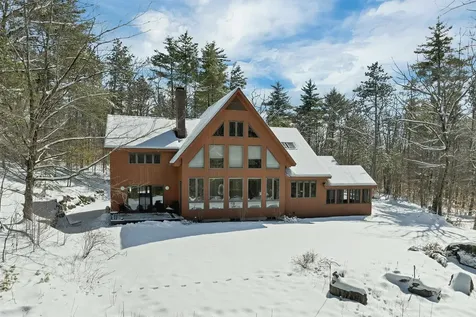37 O'connor Lane Albany NH 03818