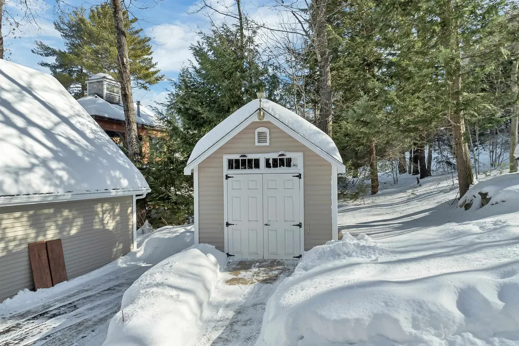136 Black Brook Road Meredith NH 03253