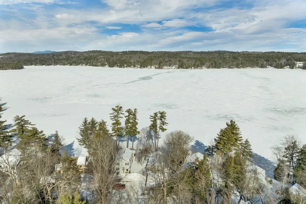 136 Black Brook Road Meredith NH 03253