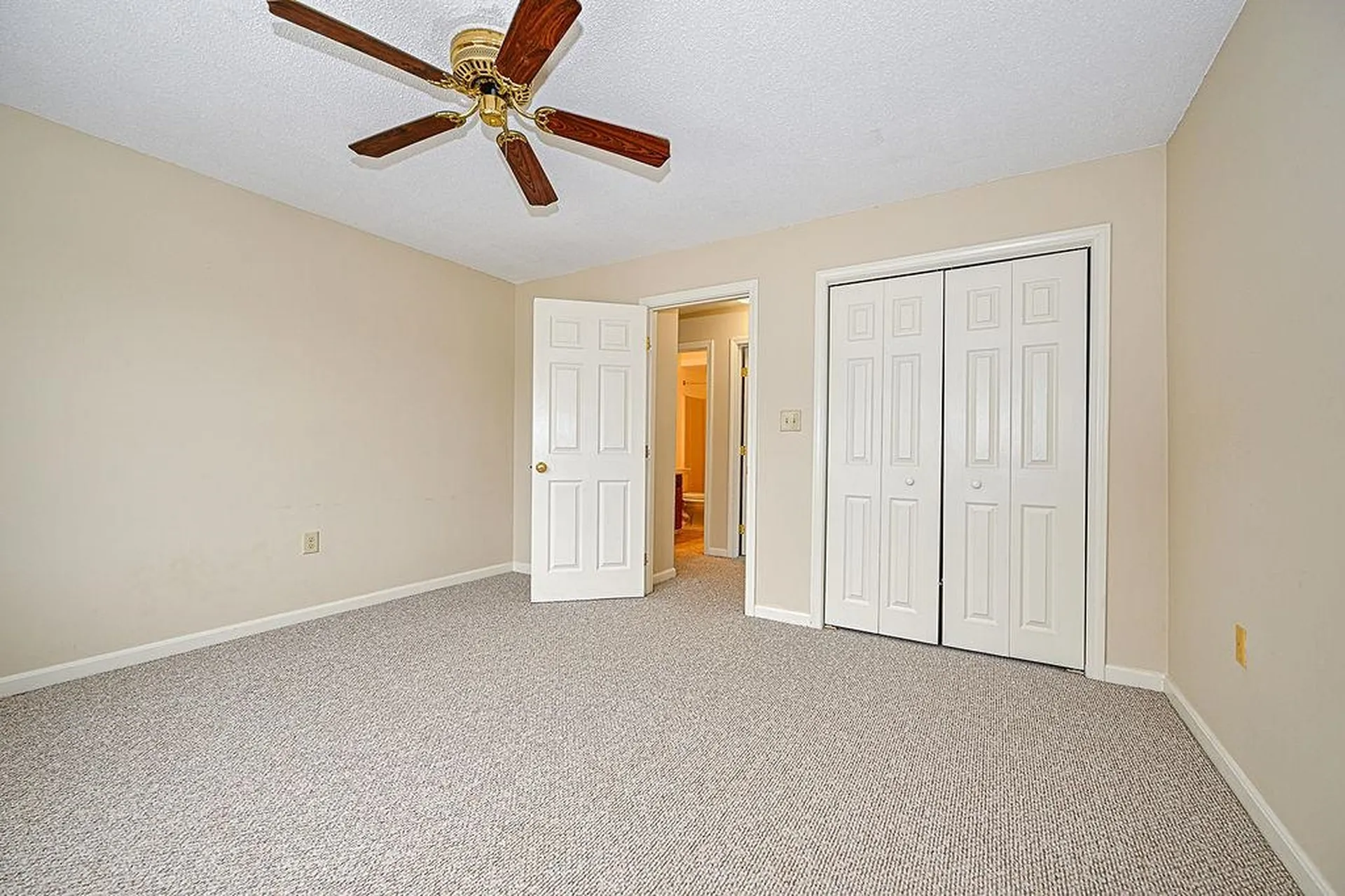 50 Brookside Drive Exeter NH 03833