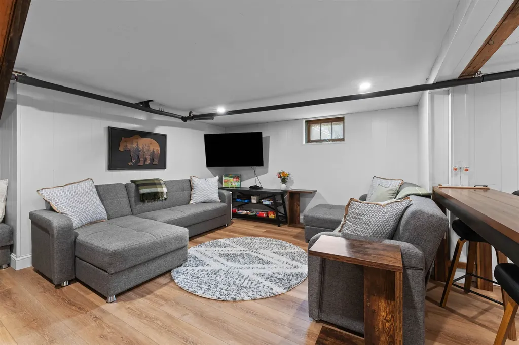 131 Grove Street Conway NH 03860