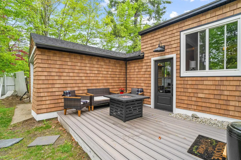 131 Grove Street Conway NH 03860