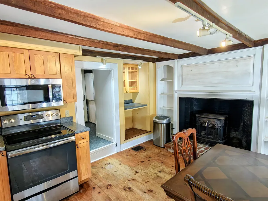 244 Page Road Bow NH 03304