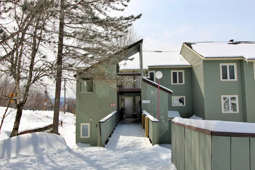 19 Village Lane Bolton VT 05477