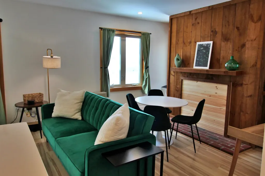 19 Village Lane Bolton VT 05477