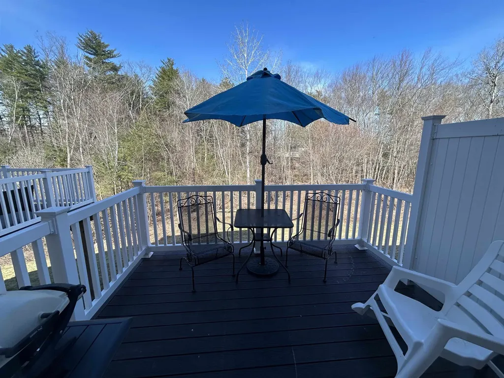 28 Acadia Lane Exeter NH 03833