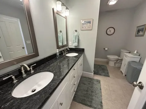 28 Acadia Lane Exeter NH 03833
