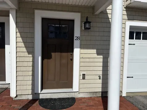 28 Acadia Lane Exeter NH 03833