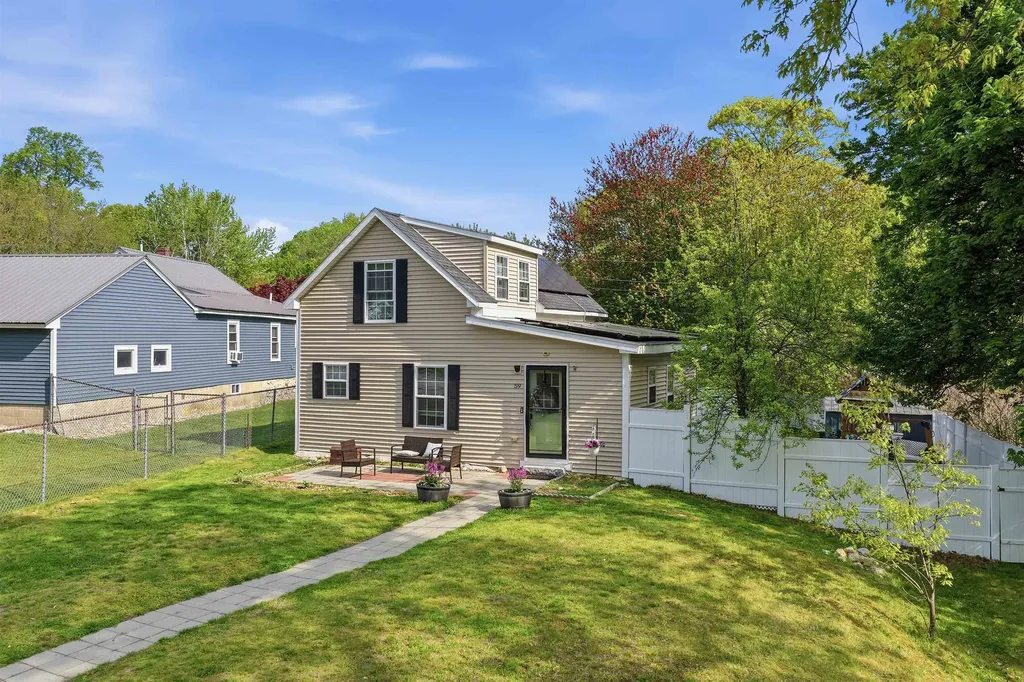 59 Garlact Avenue Manchester NH 03109