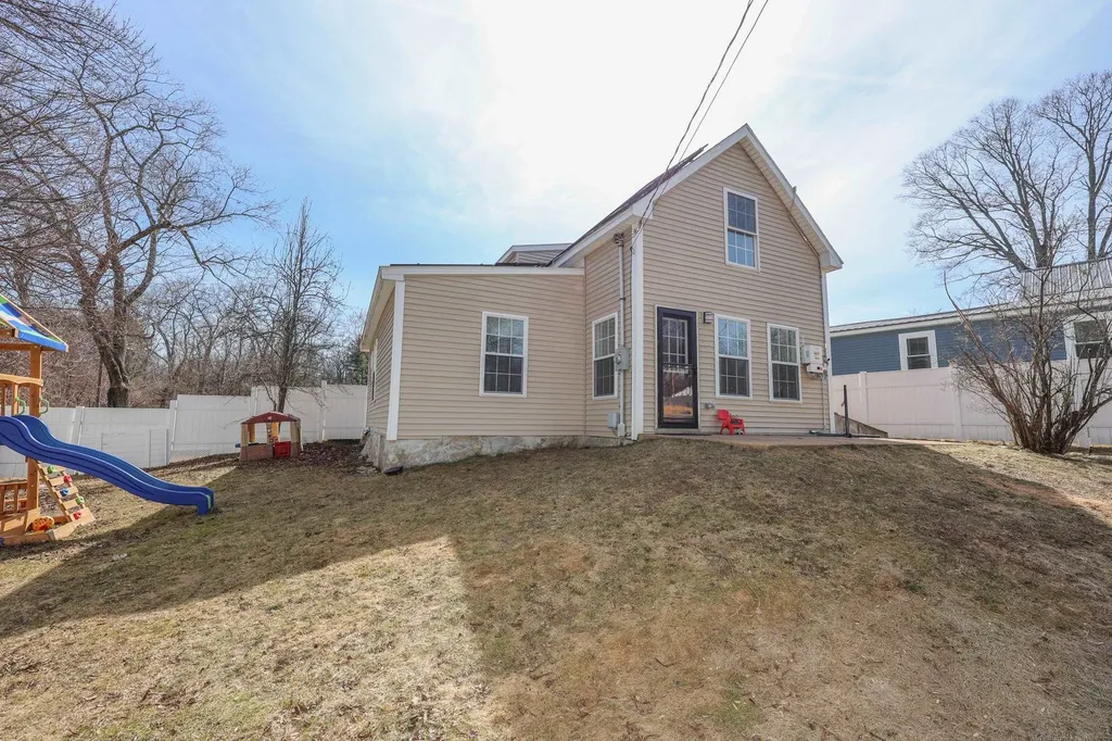 59 Garlact Avenue Manchester NH 03109