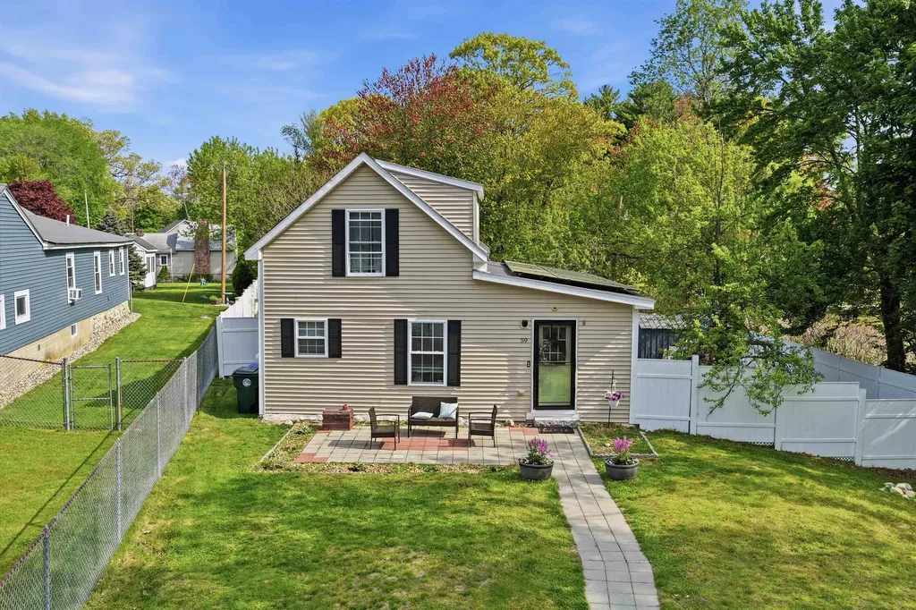 59 Garlact Avenue Manchester NH 03109