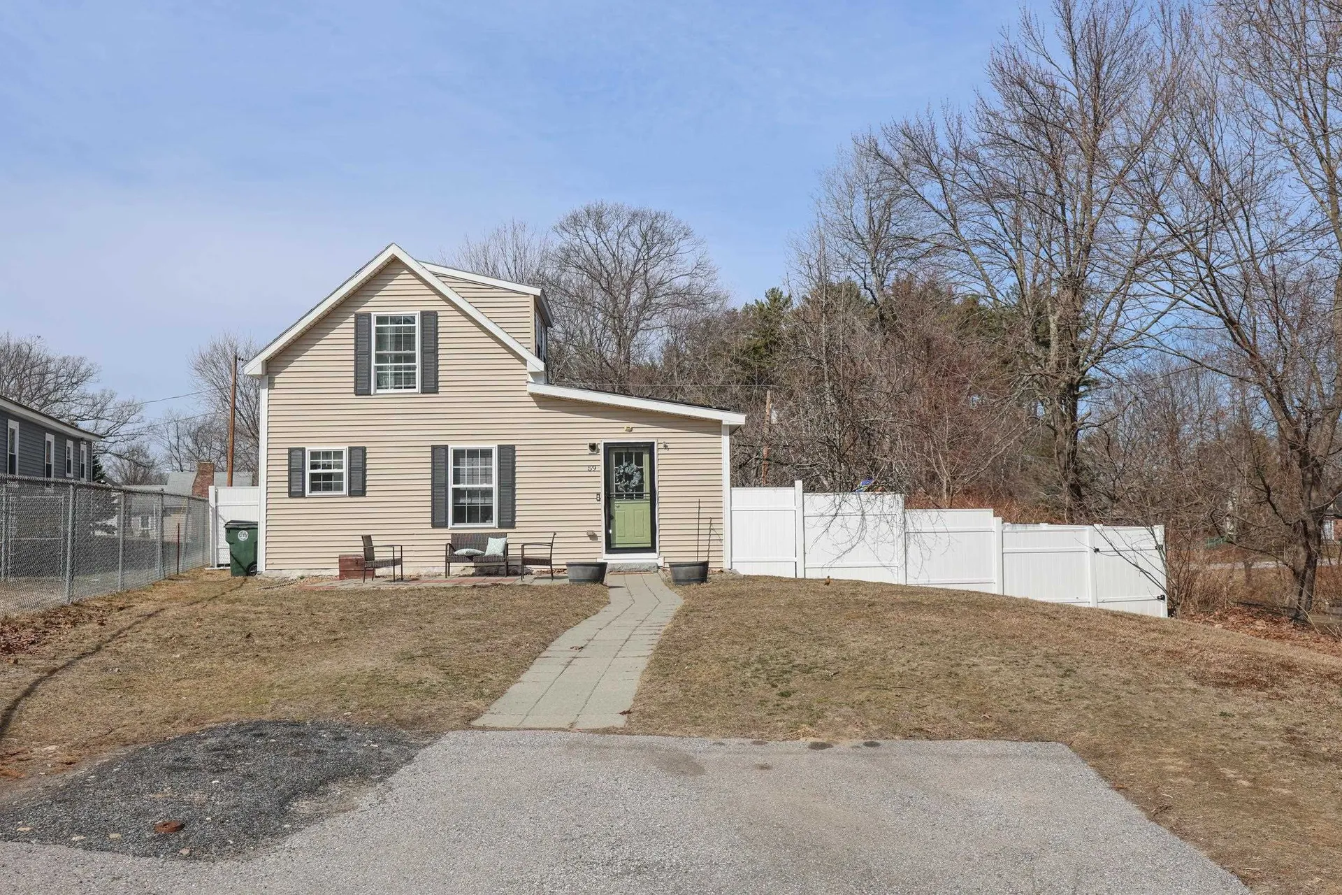 59 Garlact Avenue Manchester NH 03109