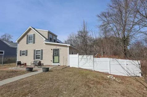 59 Garlact Avenue Manchester NH 03109