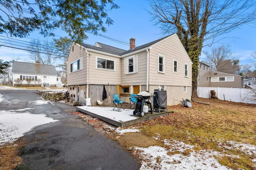 20 N. Main Street Salem NH 03073