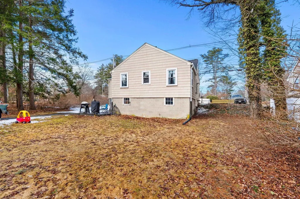 20 N. Main Street Salem NH 03073