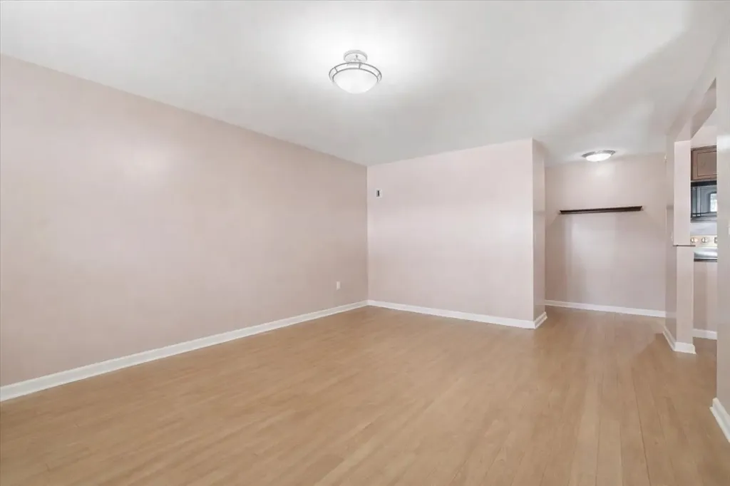 53 Twin Oaks Terrace South Burlington VT 05403