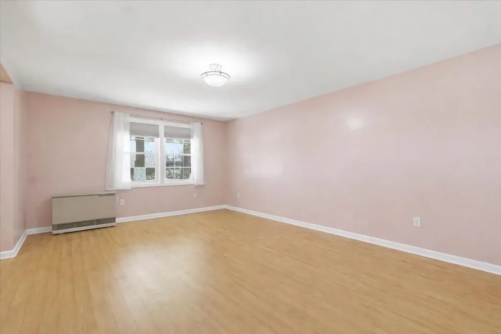 53 Twin Oaks Terrace South Burlington VT 05403