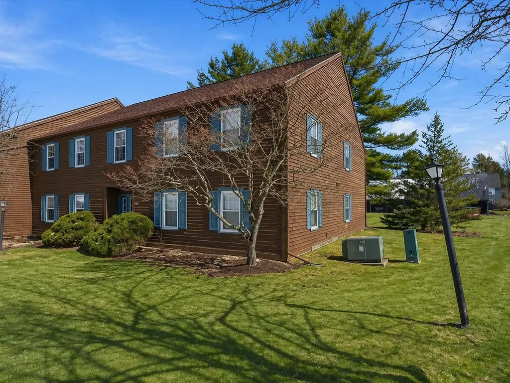 53 Twin Oaks Terrace South Burlington VT 05403