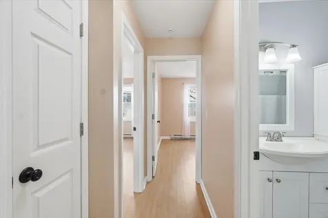 53 Twin Oaks Terrace South Burlington VT 05403