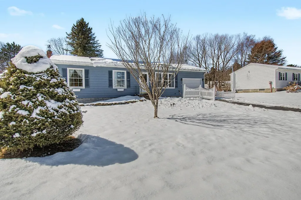 47 Chelsea Road Essex VT 05452