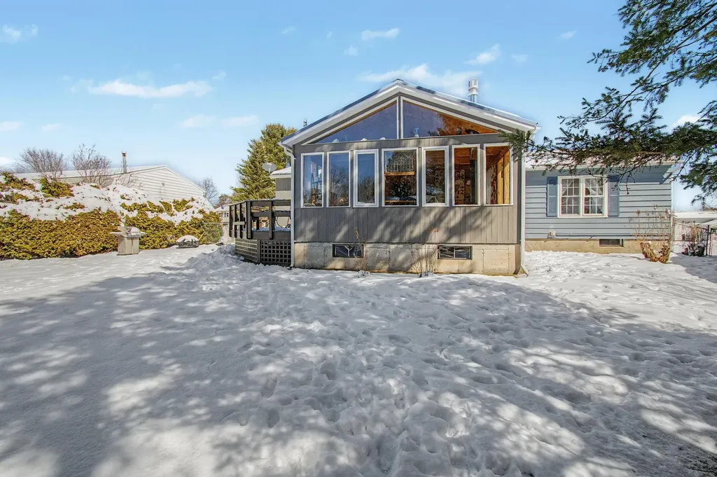 47 Chelsea Road Essex VT 05452