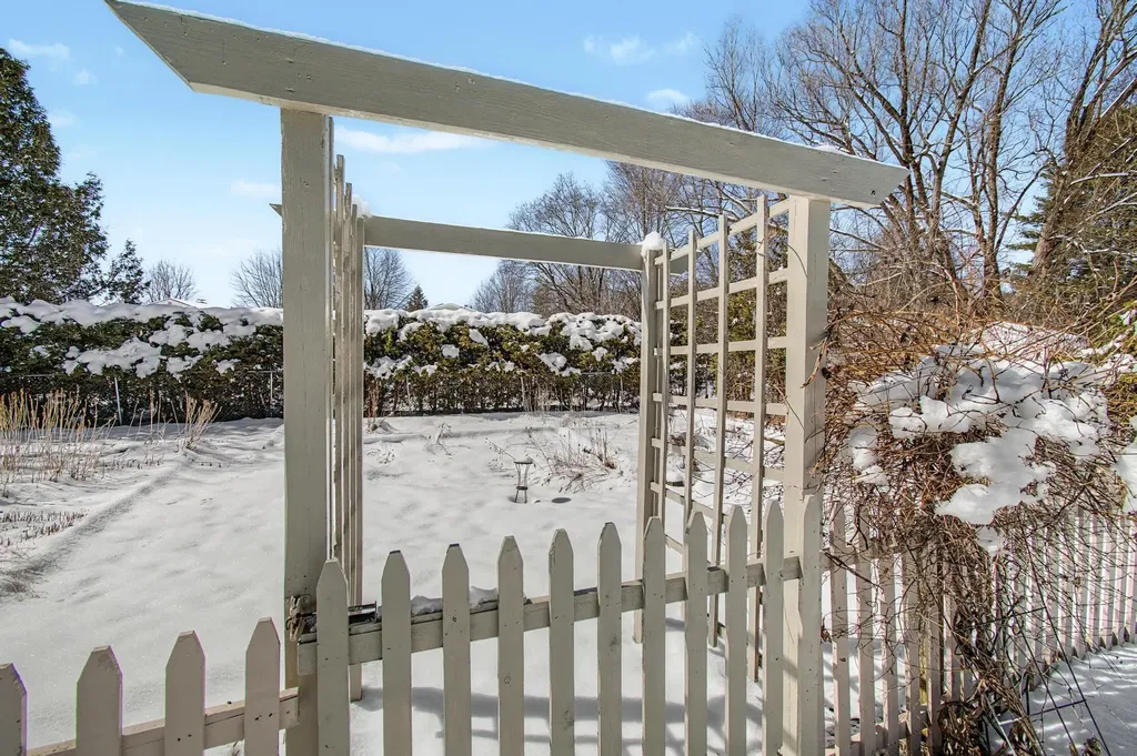 47 Chelsea Road Essex VT 05452