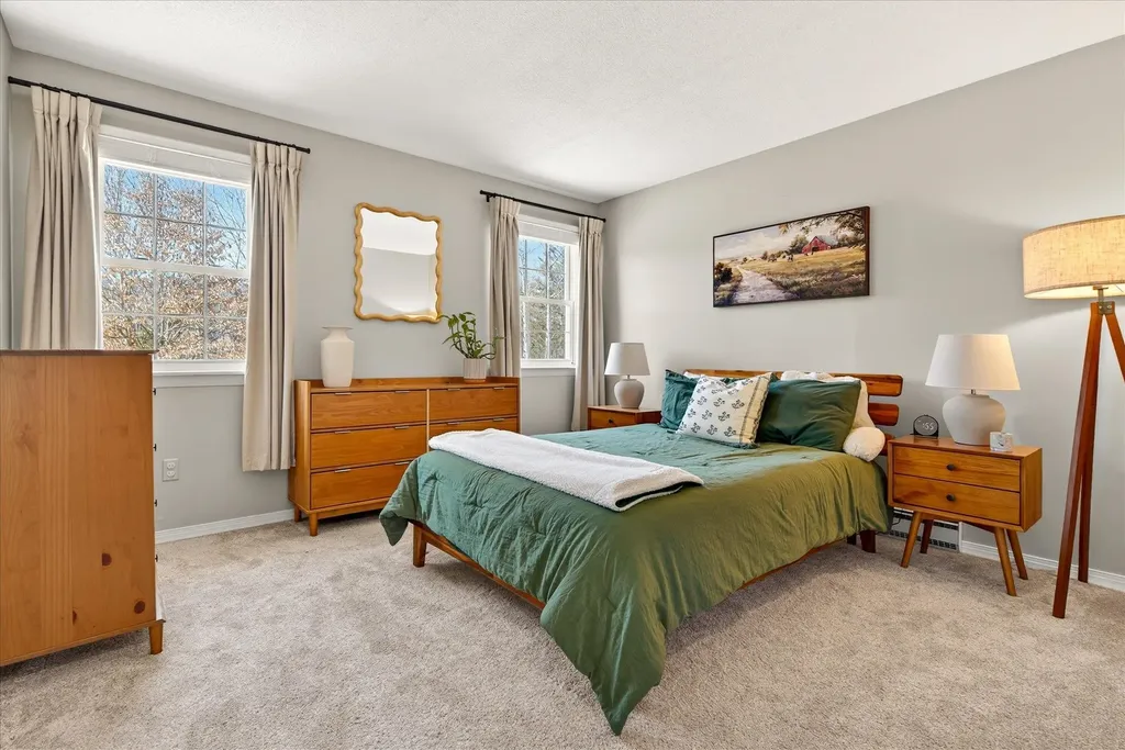 681 Colonial Drive Hartford VT 05001