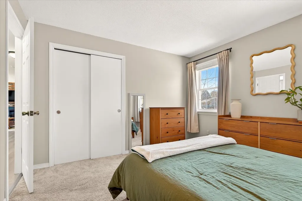 681 Colonial Drive Hartford VT 05001