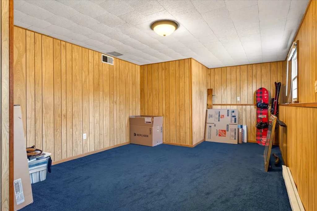 681 Colonial Drive Hartford VT 05001