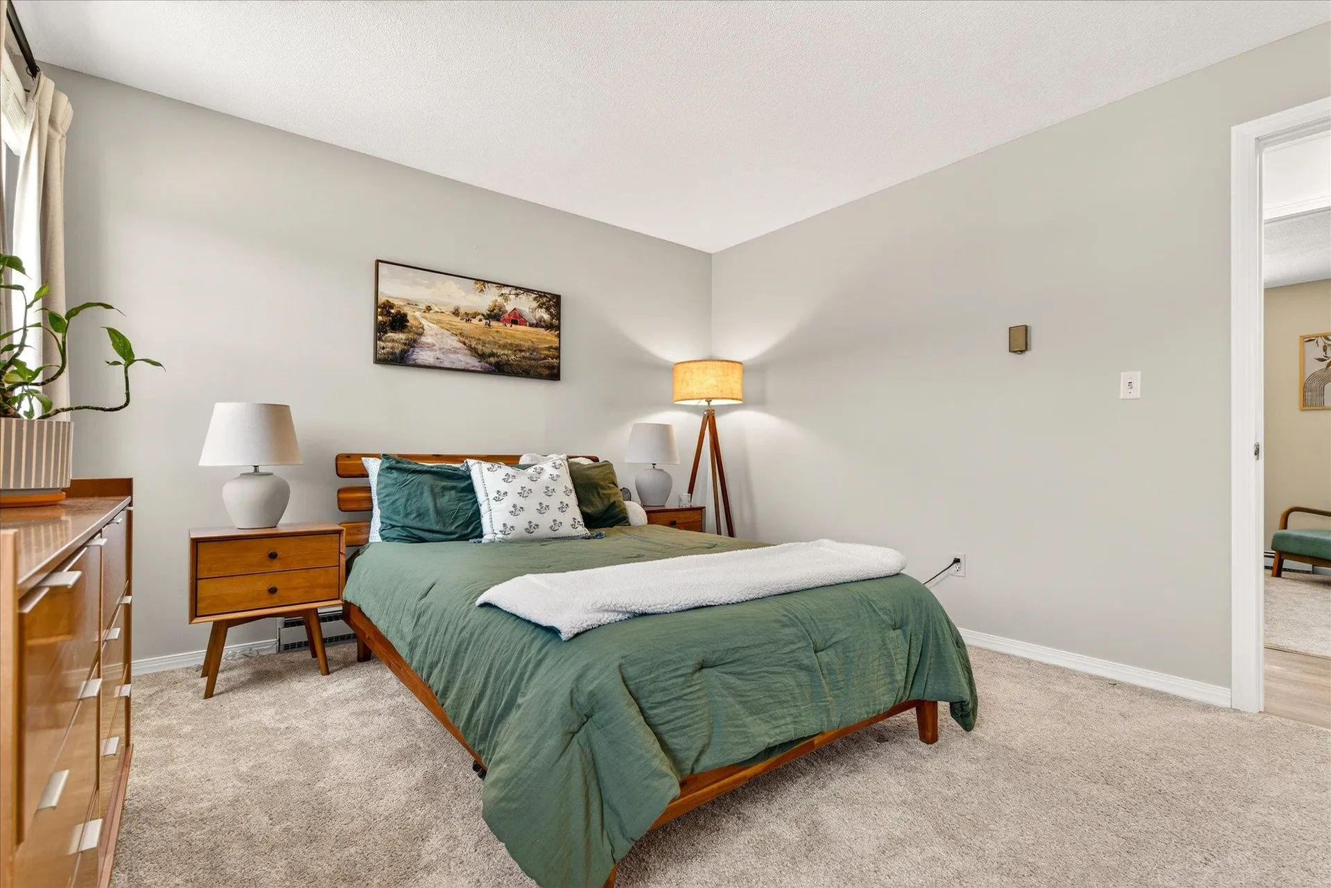 681 Colonial Drive Hartford VT 05001