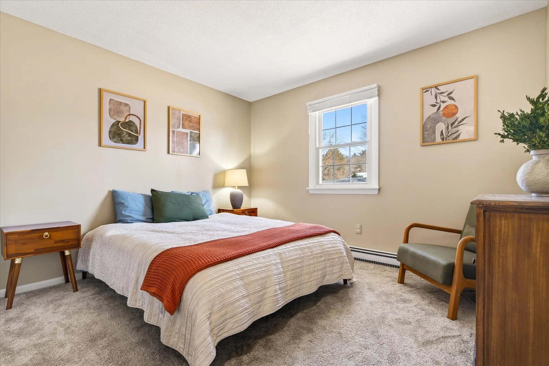 681 Colonial Drive Hartford VT 05001