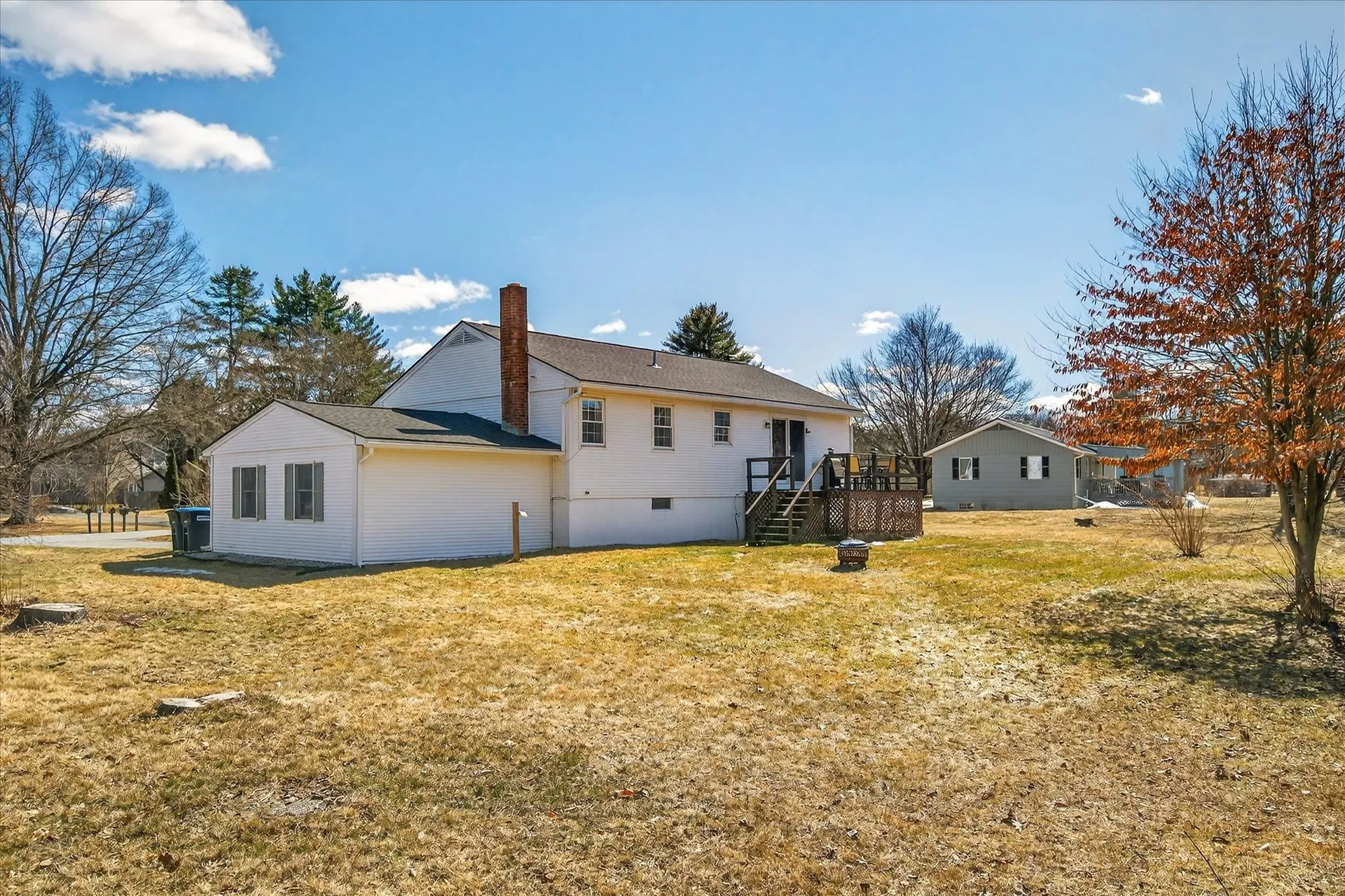 681 Colonial Drive Hartford VT 05001