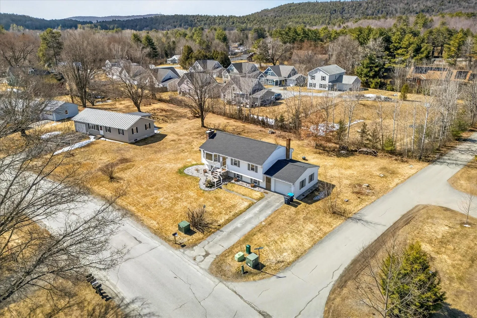 681 Colonial Drive Hartford VT 05001