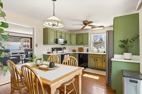 681 Colonial Drive Hartford VT 05001