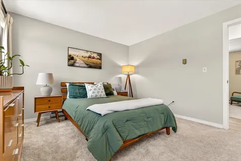 681 Colonial Drive Hartford VT 05001
