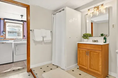 681 Colonial Drive Hartford VT 05001