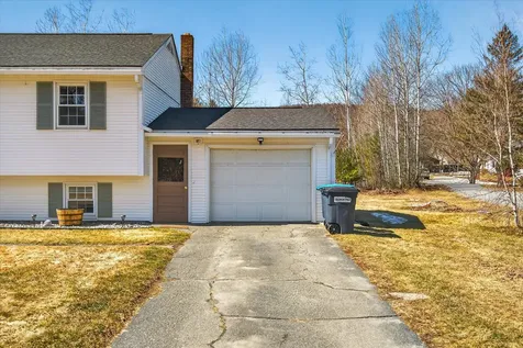 681 Colonial Drive Hartford VT 05001