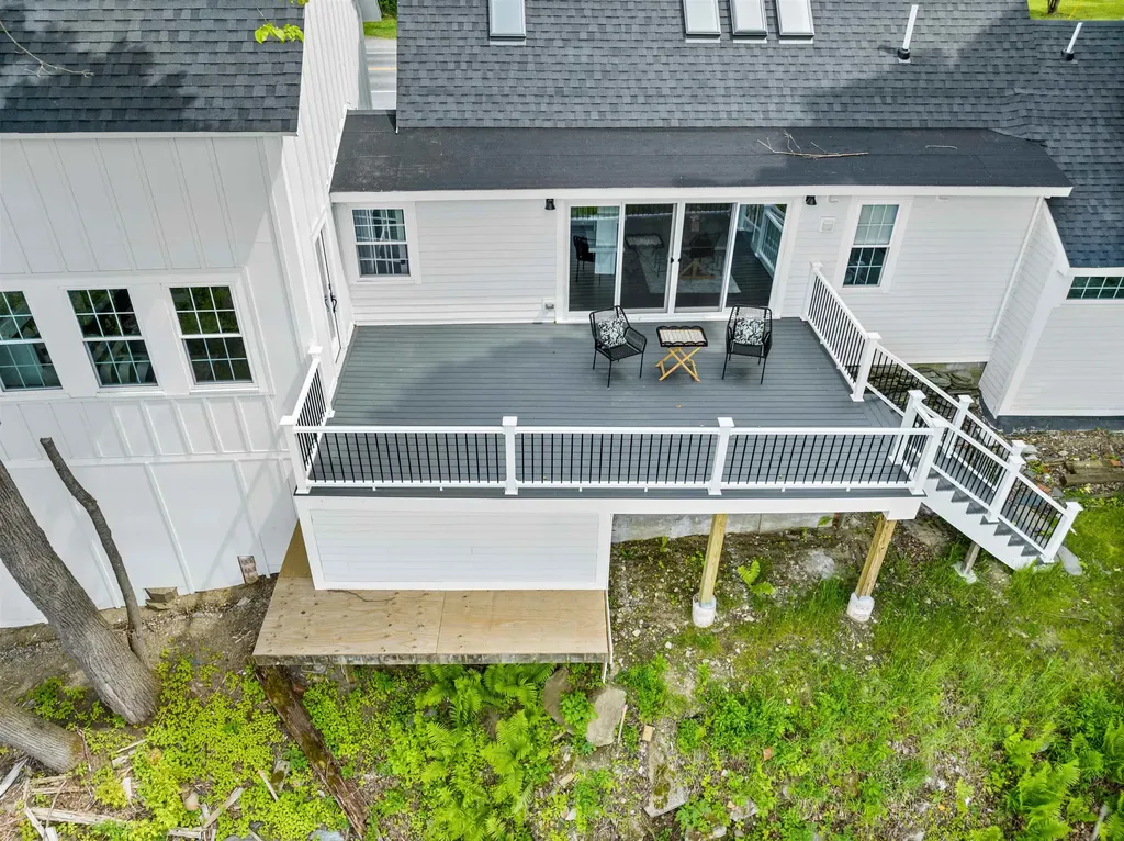 1091 Pucker Street Stowe VT 05672